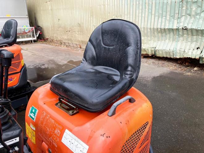 バックホー日立　中古　油圧ショベル　ZX10U-2