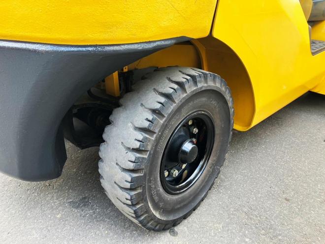 フォークリフトコマツ　中古　FD25C-16