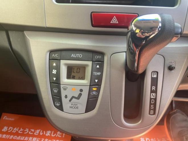 ムーヴ（コミコミ車さらに下取り3万円です）カスタムG 4WD 660 5Dr
