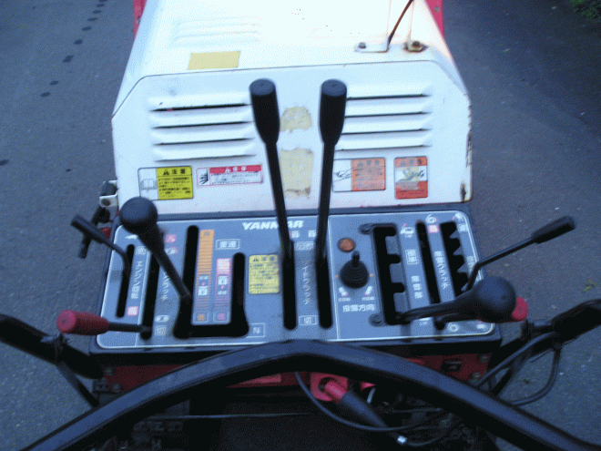 除雪機ヤンマー　10馬力除雪機　ＹＳＲＡ－100ＤＸ　Ｅ　デイーデルエンジン　電動シューター（左右）