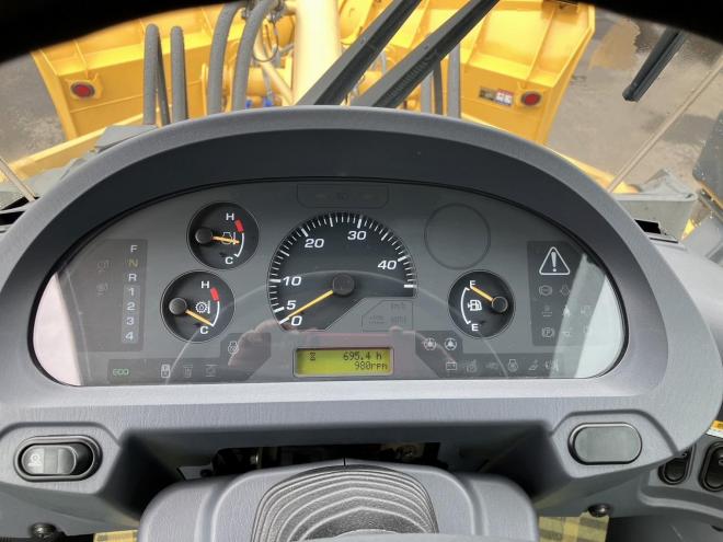 ホイールローダコマツ　中古　WA100-7　配管付