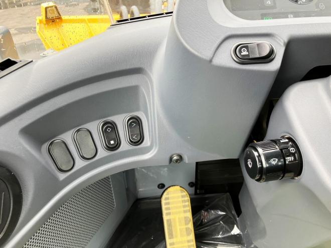 ホイールローダコマツ　中古　WA100-7　配管付