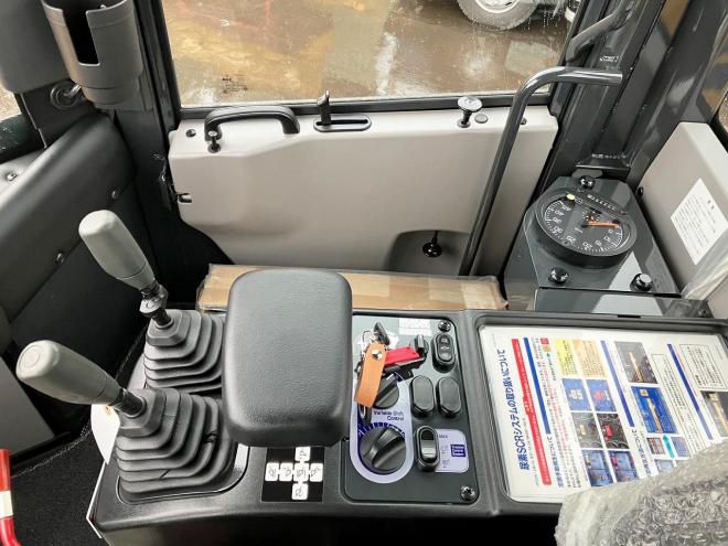 ホイールローダコマツ　中古　WA100-8　マルチプラウ付