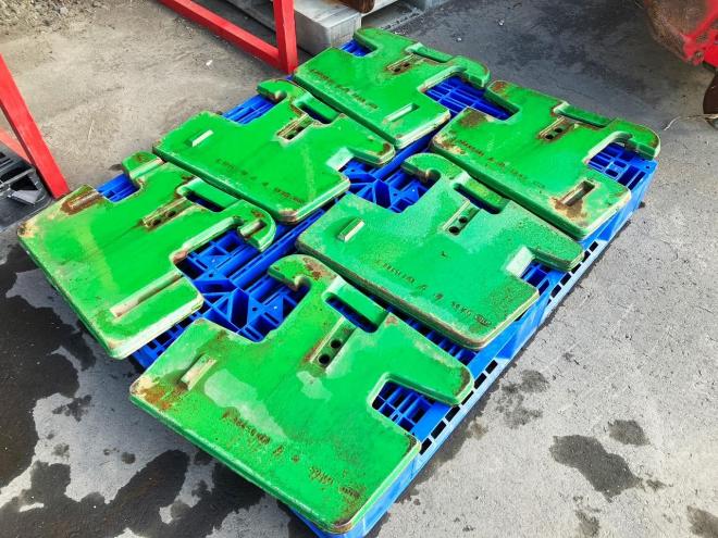 その他ジョンディア　中古　ウェイト　50kg×6枚　農機具