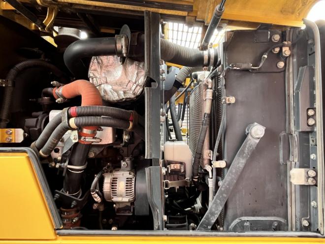 ホイールローダKOMATSU ホイールローダ WA100-6 車検あり！
