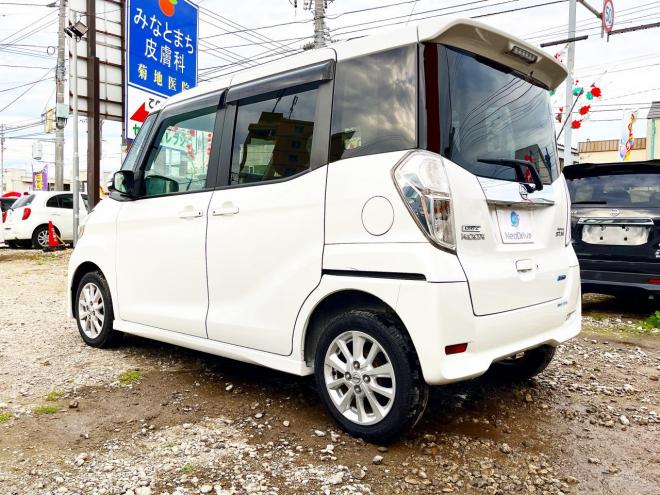 デイズルークス660ハイウェイスターX 4WD　ローンが不安な方＜優遇ローン＞1年保証付　本州仕入　寒冷地　純正ナビ