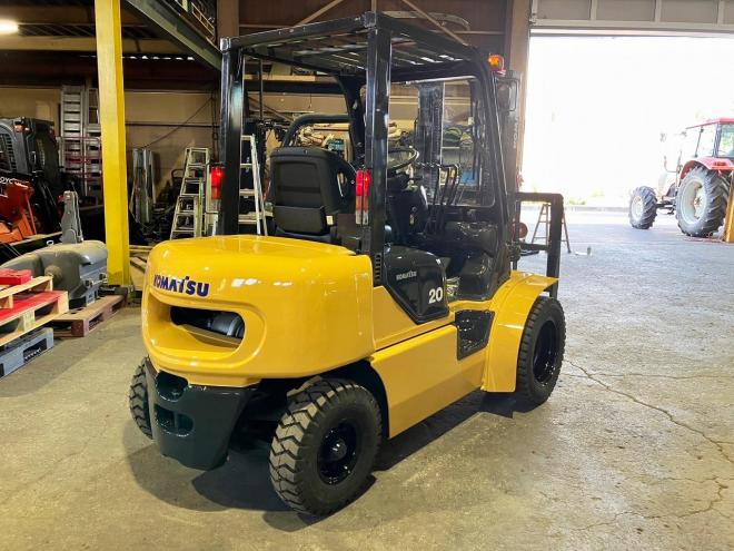 フォークリフトコマツ　中古　FD20LT-12　ヒンジ付