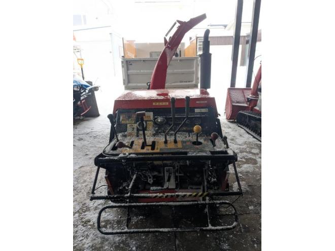 除雪機フジイ　FSR1114DF HST　１４馬力　ディーゼル　1.260H