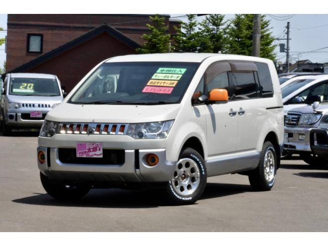 デリカD：5　Dパワーパッケージ　４ＷＤ　本州仕入　アクティブギア仕様　新品アルミ／ＴＯＹＯタイヤＡ／Ｔ　新品フロアマット　ディスプレイオーディオ　パワスラ　ＥＴＣ　ディーゼルターボ　寒冷地仕様
