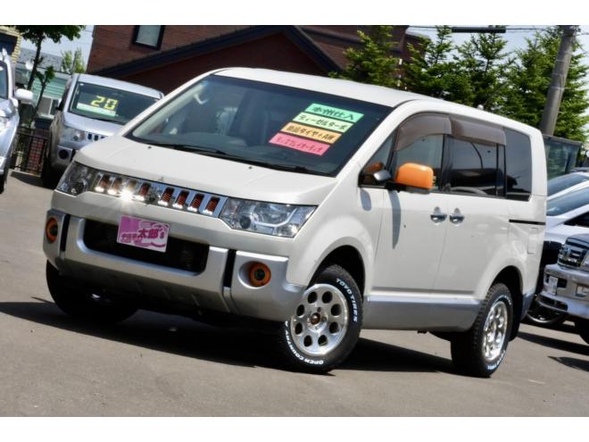 デリカD：5　Dパワーパッケージ　４ＷＤ　本州仕入　アクティブギア仕様　新品アルミ／ＴＯＹＯタイヤＡ／Ｔ　新品フロアマット　ディスプレイオーディオ　パワスラ　ＥＴＣ　ディーゼルターボ　寒冷地仕様