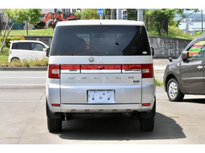 デリカD：5　Dパワーパッケージ　４ＷＤ　本州仕入　アクティブギア仕様　新品アルミ／ＴＯＹＯタイヤＡ／Ｔ　新品フロアマット　ディスプレイオーディオ　パワスラ　ＥＴＣ　ディーゼルターボ　寒冷地仕様
