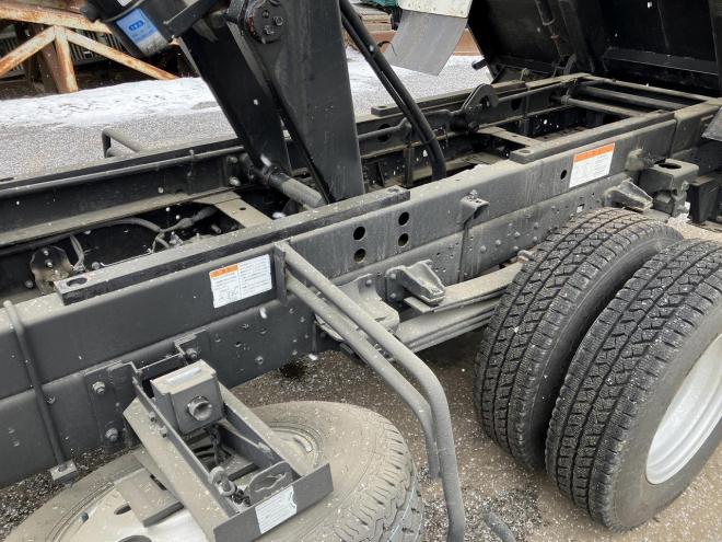 デュトロ中古　ワイドファームダンプ　4WD　小型トラック