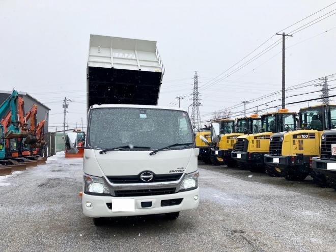 デュトロ中古　ワイドファームダンプ　4WD　小型トラック