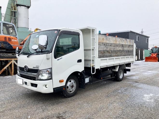 デュトロ中古　ワイドファームダンプ　4WD　小型トラック
