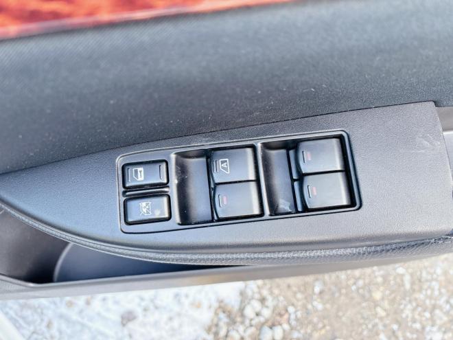 レガシィツーリングワゴン2.5i LパッケージLTD 4WD　ローンが不安な方＜優遇ローン＞１年保証 本州仕入 社外ナビ　Ｂカメラ　フルセグTV 4WD 2500 5Dr