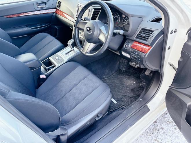 レガシィツーリングワゴン2.5i LパッケージLTD 4WD　ローンが不安な方＜優遇ローン＞１年保証 本州仕入 社外ナビ　Ｂカメラ　フルセグTV 4WD 2500 5Dr