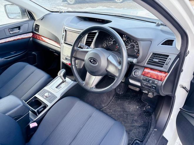 レガシィツーリングワゴン2.5i LパッケージLTD 4WD　ローンが不安な方＜優遇ローン＞１年保証 本州仕入 社外ナビ　Ｂカメラ　フルセグTV 4WD 2500 5Dr