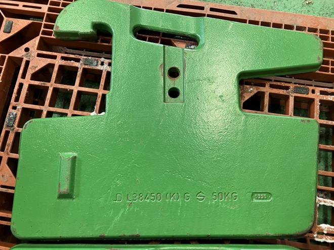その他ジョンディア　中古　50kgウェイト　2枚　農機具