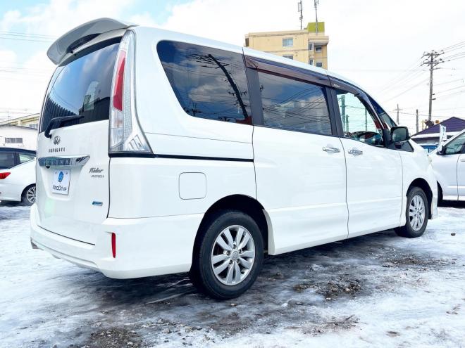 セレナ2.0ライダー 4WD　ローンが不安な方＜優遇ローン＞１年保証　本州仕入　寒冷地　HDDナビ　DVD　フルセグ