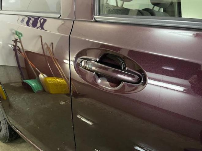 パッソ１．０Ｘ　クツロギ　本州仕入　ワンオーナー　禁煙車　ＷＡＫＯＳバリアスコーティング済　スタッドレスタイヤ付　純正ナビ（ワンセグ地デジ　Ｂｌｕｅｔｏｏｔｈオーディオ対応）＋バックカメラ　ＧＳユアサ製新品バッテリー付　エンジンスターター　スマートキー　フロントガラス熱線　ヘッドライトレベライザー　タイミングチェーン車 4WD 1000 5Dr