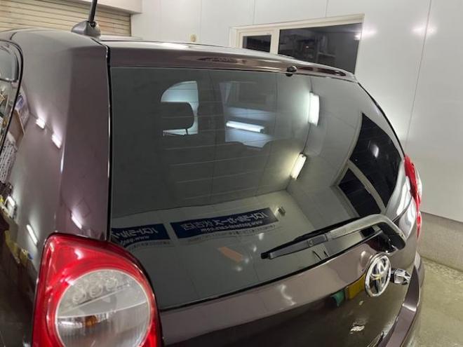 パッソ１．０Ｘ　クツロギ　本州仕入　ワンオーナー　禁煙車　ＷＡＫＯＳバリアスコーティング済　スタッドレスタイヤ付　純正ナビ（ワンセグ地デジ　Ｂｌｕｅｔｏｏｔｈオーディオ対応）＋バックカメラ　ＧＳユアサ製新品バッテリー付　エンジンスターター　スマートキー　フロントガラス熱線　ヘッドライトレベライザー　タイミングチェーン車 4WD 1000 5Dr