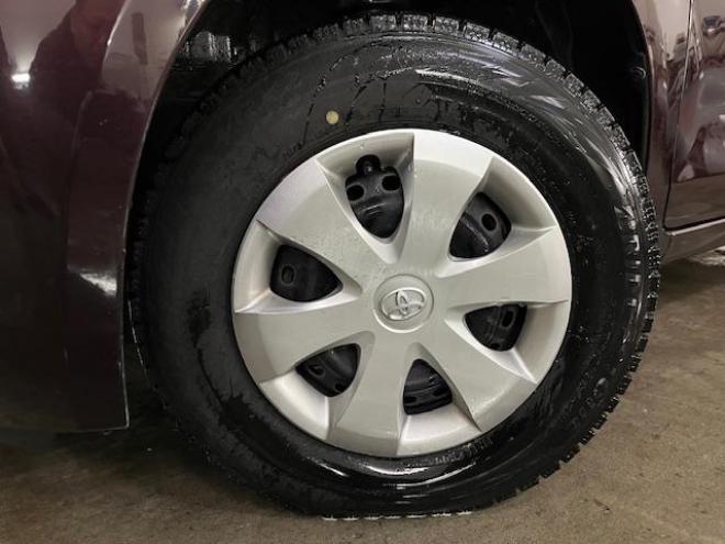 パッソ１．０Ｘ　クツロギ　本州仕入　ワンオーナー　禁煙車　ＷＡＫＯＳバリアスコーティング済　スタッドレスタイヤ付　純正ナビ（ワンセグ地デジ　Ｂｌｕｅｔｏｏｔｈオーディオ対応）＋バックカメラ　ＧＳユアサ製新品バッテリー付　エンジンスターター　スマートキー　フロントガラス熱線　ヘッドライトレベライザー　タイミングチェーン車 4WD 1000 5Dr