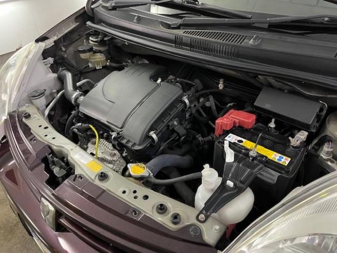 パッソ１．０Ｘ　クツロギ　本州仕入　ワンオーナー　禁煙車　ＷＡＫＯＳバリアスコーティング済　スタッドレスタイヤ付　純正ナビ（ワンセグ地デジ　Ｂｌｕｅｔｏｏｔｈオーディオ対応）＋バックカメラ　ＧＳユアサ製新品バッテリー付　エンジンスターター　スマートキー　フロントガラス熱線　ヘッドライトレベライザー　タイミングチェーン車 4WD 1000 5Dr
