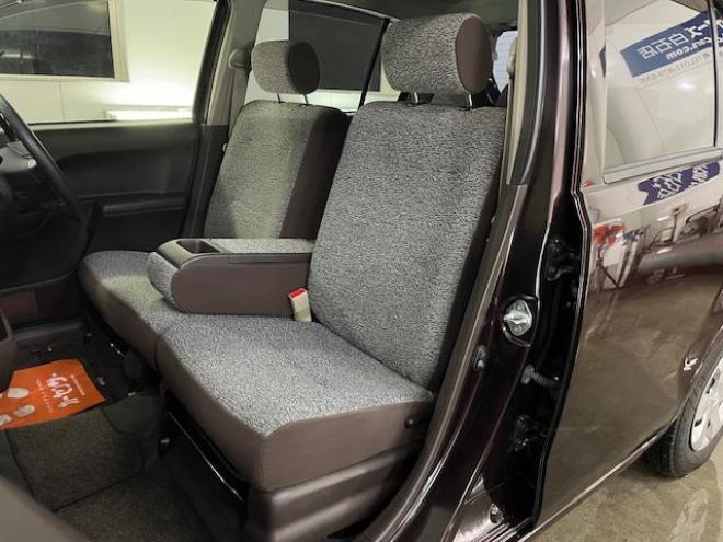 パッソ１．０Ｘ　クツロギ　本州仕入　ワンオーナー　禁煙車　ＷＡＫＯＳバリアスコーティング済　スタッドレスタイヤ付　純正ナビ（ワンセグ地デジ　Ｂｌｕｅｔｏｏｔｈオーディオ対応）＋バックカメラ　ＧＳユアサ製新品バッテリー付　エンジンスターター　スマートキー　フロントガラス熱線　ヘッドライトレベライザー　タイミングチェーン車 4WD 1000 5Dr