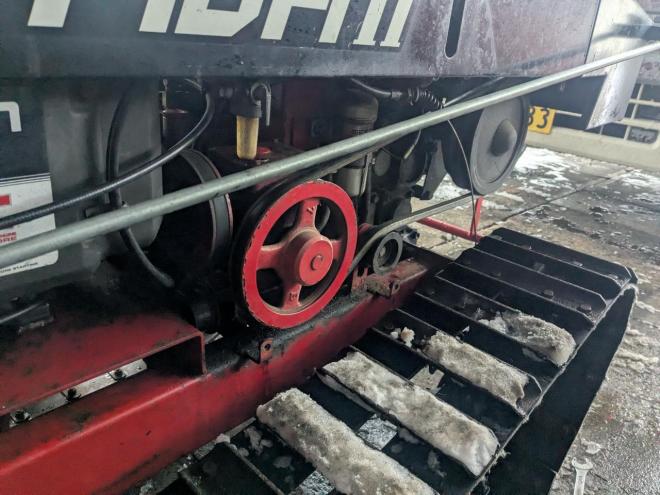 除雪機ヤナセ　11-16H2　１６馬力　Ｖ型２気筒エンジン　ガソリン　