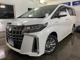 アルファードハイブリッド　ＳＲ後期型　本州仕入　ワンオーナー　寒冷地仕様　禁煙車　トヨタセーフティセンス　プリクラッシュ　レーダークルーズ　レーントレーシング　純正１７インチＡＷ　社外１６ＡＷ＋スタッドレスタイヤ付　純正１０インチビッグナビ（フルセグ地デジ　ＤＶＤ再生　Ｂｌｕｅｔｏｏｔｈ）＋バックカメラ　デジタルインナーミラー　純正エンジンスターター　前後ドライブレコーダー　両側パワースライドドア　パワーバックドア　純正ブラックレザーシート　電動オットマン　三眼ＬＥＤヘッドライト 4WD 2500 5Dr