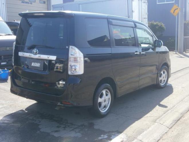 ヴォクシーZXキラメキ２　４WD 2000 5Dr