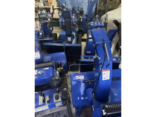 除雪機ホンダ除雪機6・7・8・9馬力をメインに点検整備塗装済みの除雪機を多数ご用意しております　江別市隣接市町村は配送無料！他地域ご相談ください