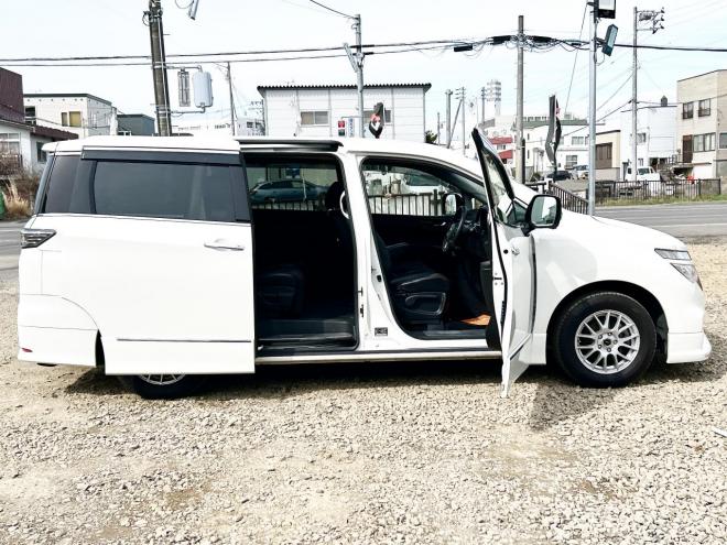 エルグランド2.5 250ハイウェイスターSアーバンC 4WD　ローンが不安な方＜優遇ローン＞　本州仕入　エアロ　寒冷地 後席モニター