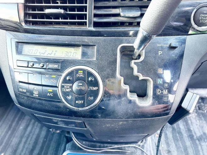 エスティマ2.4アエラス プレミアム エディション 4WD ローンが不安な方＜優遇ローン＞本州仕入　ナビ　両Pスラ　後席モニター 4WD 2400 5Dr