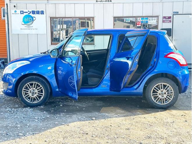 スイフト1.2XG  4WD　ローンが不安な方＜優遇ローン＞USBオーディオ　スマートキー　オートAC 4WD 1200 5Dr