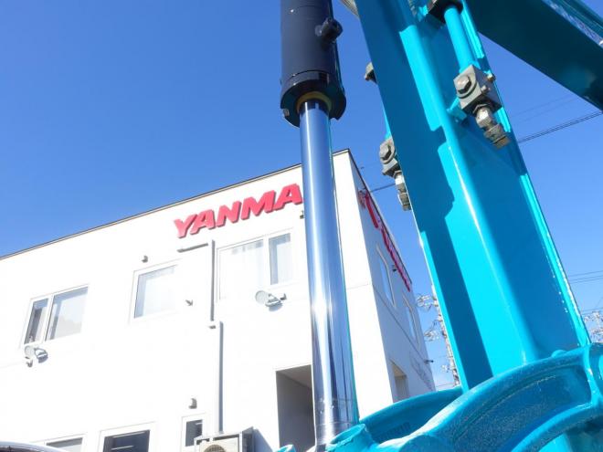 バックホークボタ　U40-6　バケット容量0.18m3　法面バケット