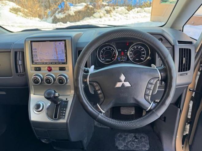 デリカD5　Gパワーパッケージ 4WD 2400 5Dr