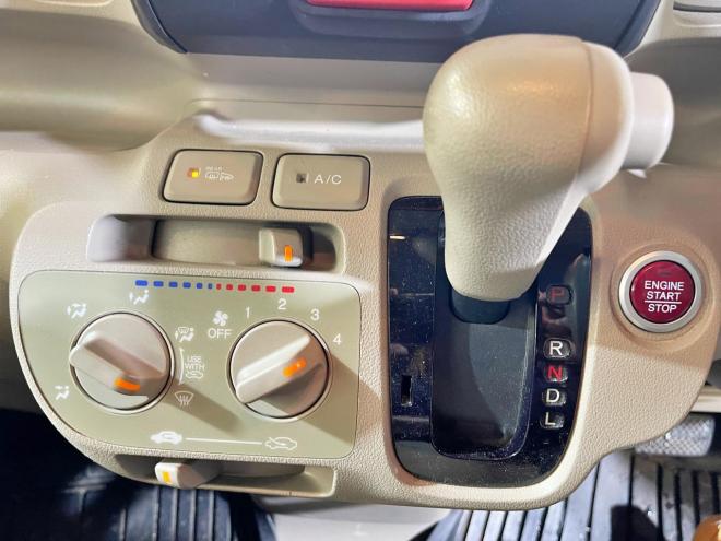 N-BOXG 4WD 5年保証 スマキー ナビTV 寒冷地仕様 禁煙