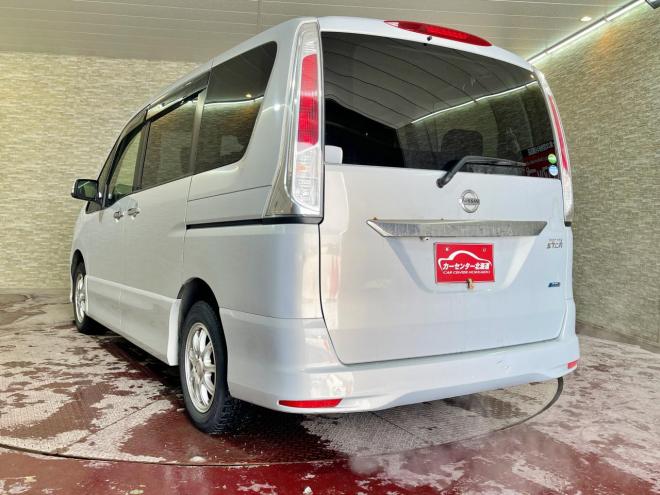 セレナ2.0ハイウェイスター 4WD 5年保証 スマキー 両側パワスラ Bカメ 寒冷地仕様 禁煙 修復歴無