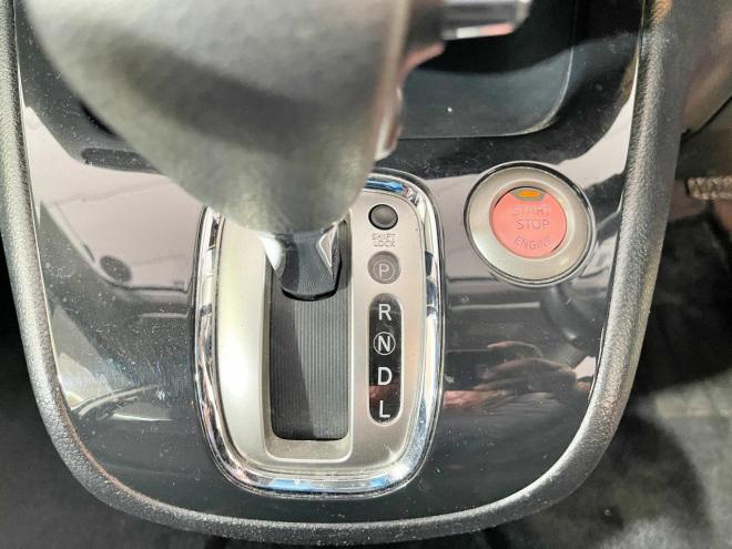 セレナ2.0ハイウェイスター 4WD 5年保証 スマキー 両側パワスラ Bカメ 寒冷地仕様 禁煙 修復歴無