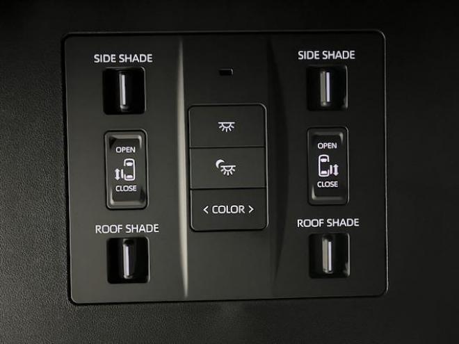 アルファードＺ　現行型　本州仕入　ワンオーナー　寒冷地仕様　フルモデリスタスポイラー＆マフラー　左右独立ムーンルーフ　純正１８インチＡＷ　ＴＯＹＯ製新品スタッドレスタイヤ付　両側パワースライドドア　パワーバックドア　純正ディスプレイオーディオナビ（フルセグ地デジ　Ｂｌｕｅｔｏｏｔｈ対応）＋バックカメラ　リアフリップダウンモニター　全方位カメラ　前後ドライブレコーダー　デジタルインナーミラー　純正ブラックレザーシート　イルミルーフスポイラー　カラーヘッドアップディスプレイ 4WD 2500 5Dr