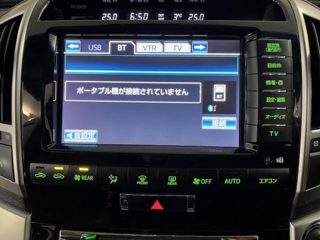 ランドクルーザーＺＸ　中期型　禁煙車　ロデオドライブ２２インチＡＷ　純正１８ＡＷ＋スタッドレスタイヤ付　ガナドールマフラー　ヒッチメンバー　電動サンルーフ　純正ブラックレザーシート　センターデフロック　純正ナビ（フルセグ地デジ　ＤＶＤ再生　Ｂｌｕｅｔｏｏｔｈ対応）＋バックカメラ　フロント＆サイドカメラ　前後ドライブレコーダー　パワートランク　ＰＵＳＨスタート　スマートキー　ステアリングヒーター　パワーシート　ＨＩＤヘッドライト　横滑り防止装置  4WD 4600 5Dr