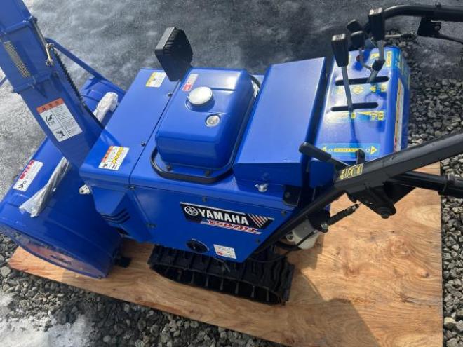 除雪機ヤマハYS870J       ピカピカです                           バッチリ点検整備塗装済み！