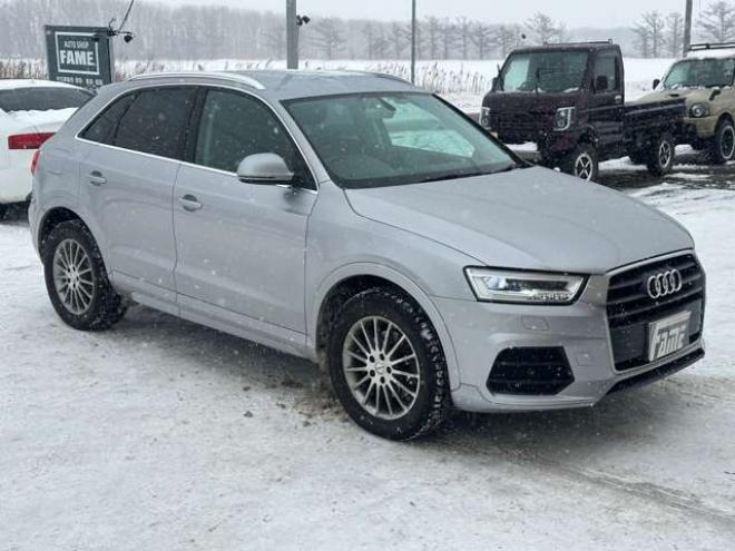 アウディQ3 2.0 TFSI クワトロ 180PS 4WD　 正規輸入車 2000