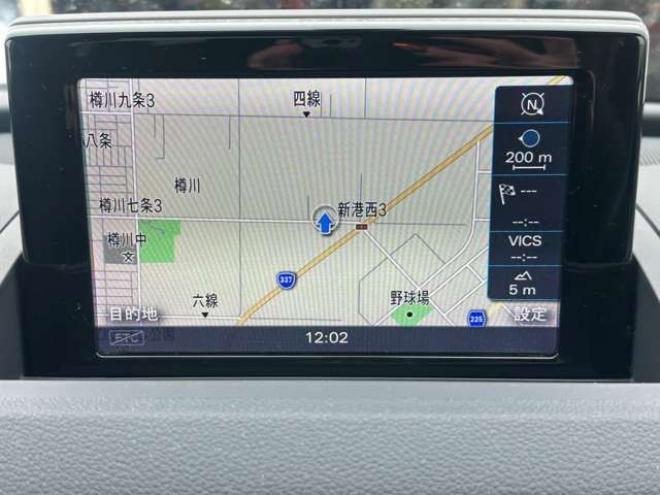 アウディQ3 2.0 TFSI クワトロ 180PS 4WD　 正規輸入車 2000