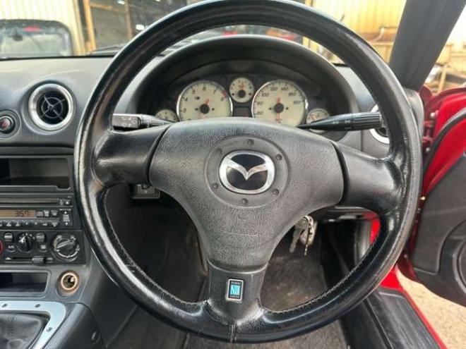 ロードスター1.8 S　6速MT　ハードトップ 2WD 1800