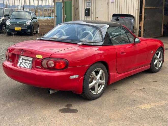 ロードスター1.8 S　6速MT　ハードトップ 2WD 1800