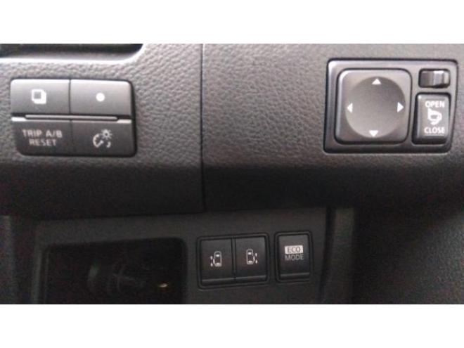 セレナハイウェイスター　Vセレクション　4WD 4WD 2000 5Dr
