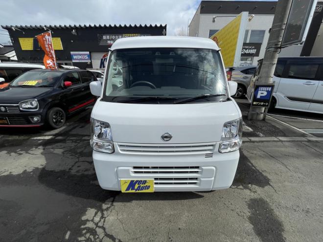 NV100クリッパーNV100クリッハ゜ー 4WD GX TURBO寒冷地仕様　本州仕入　検2付　TURBO ブレーキアシスト　フルセグナビ　Bluetooth　リアヒーター　etc ＶＳＣ　キーレス　バイザー　スタットレス付 4WD 660 5Dr