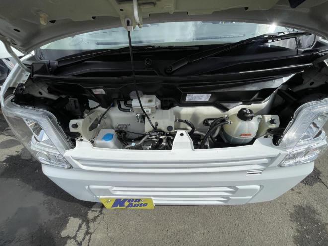 NV100クリッパーNV100クリッハ゜ー 4WD GX TURBO寒冷地仕様　本州仕入　検2付　TURBO ブレーキアシスト　フルセグナビ　Bluetooth　リアヒーター　etc ＶＳＣ　キーレス　バイザー　スタットレス付 4WD 660 5Dr